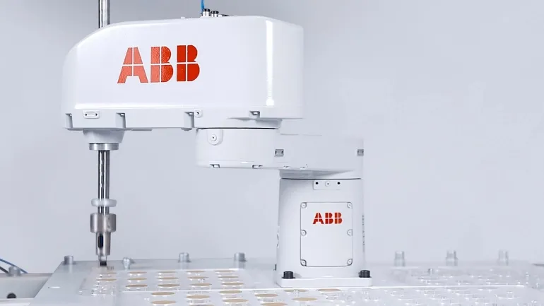 ABB amplia la gamma di robot SCARA per assemblaggi pi veloci ad alta precisione