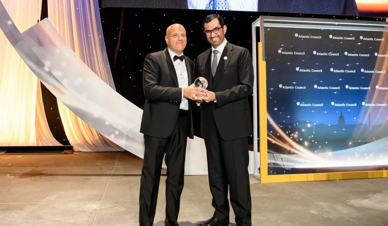 Assegnato a Claudio Descalzi, Amministratore Delegato di Eni, il prestigioso Distinguished Business Leadership Award dell'Atlantic Council