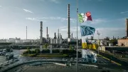 Eni conferma la conversione della raffineria di Livorno in bioraffineria