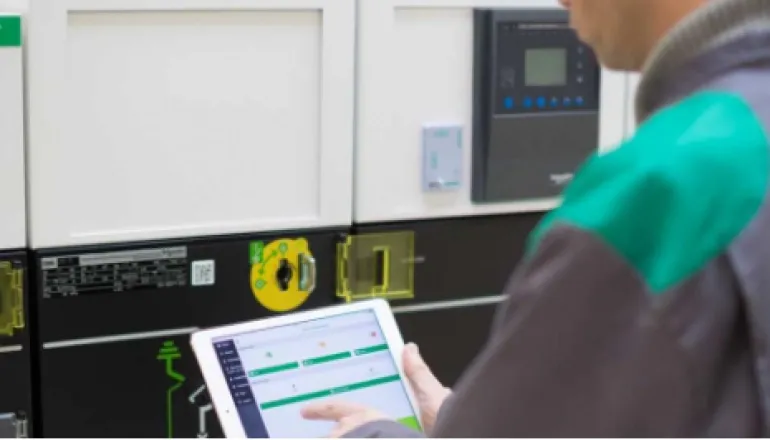 Nuovi servizi di Schneider Electric per controllare i rischi operativi e creare resilienza con la manutenzione
